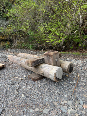 a wooden bench on a rocky ground (MyCoast AI)
