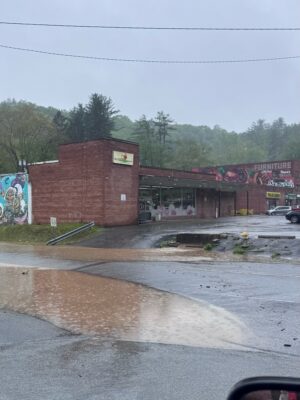 a building with graffiti (MyCoast AI)