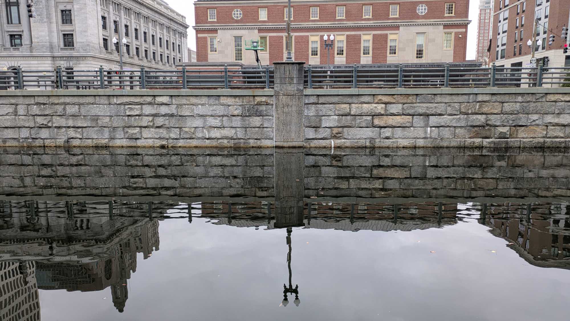 e87b36fa31d0e98cc3eadc7ff4a96bc706b920c1